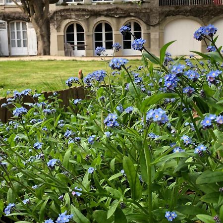 Au Rez De Jardin Hotel Cholet Kültér fotó