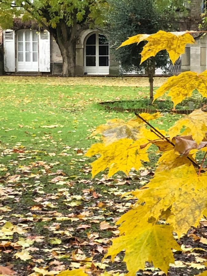 Au Rez De Jardin Hotel Cholet Kültér fotó